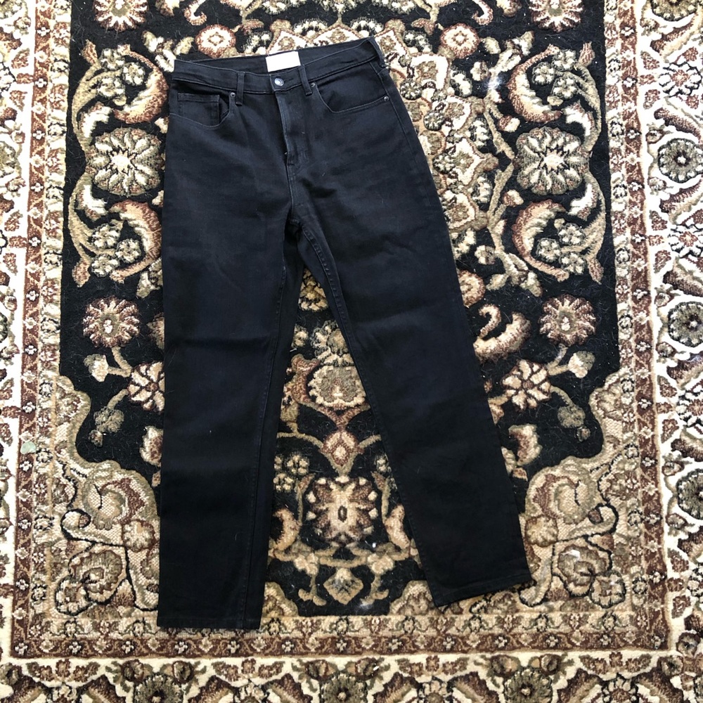 Everlane - The Cheeky Straight Jean